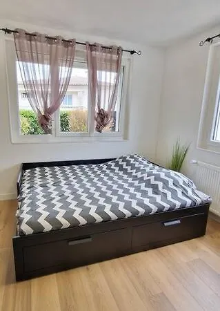 Maison Avec Exterieur Et Arrivee Autonome -